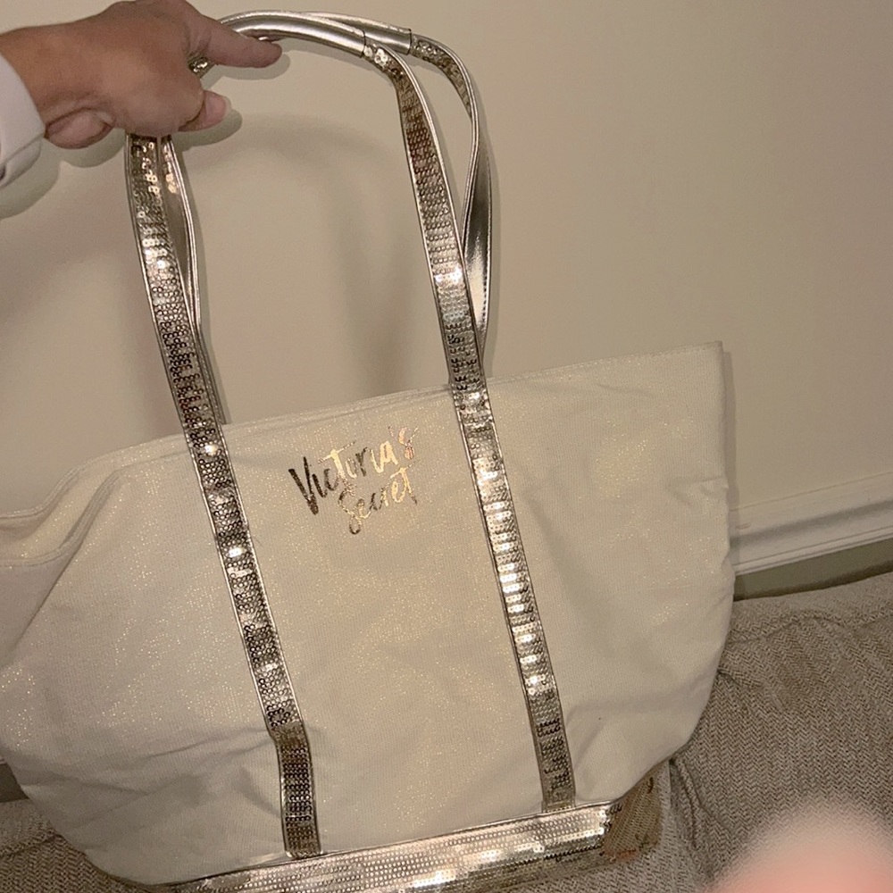 Victoria’s Secrets bag